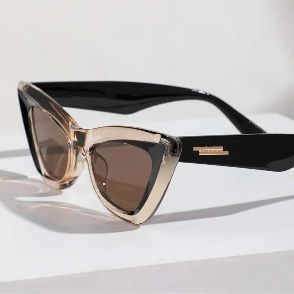 New Jayne Boomerang Cateye Comet Girl Sunnies